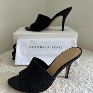 Veronica Beard Carah woven Black Textured Heeled Sandals. Size 8.